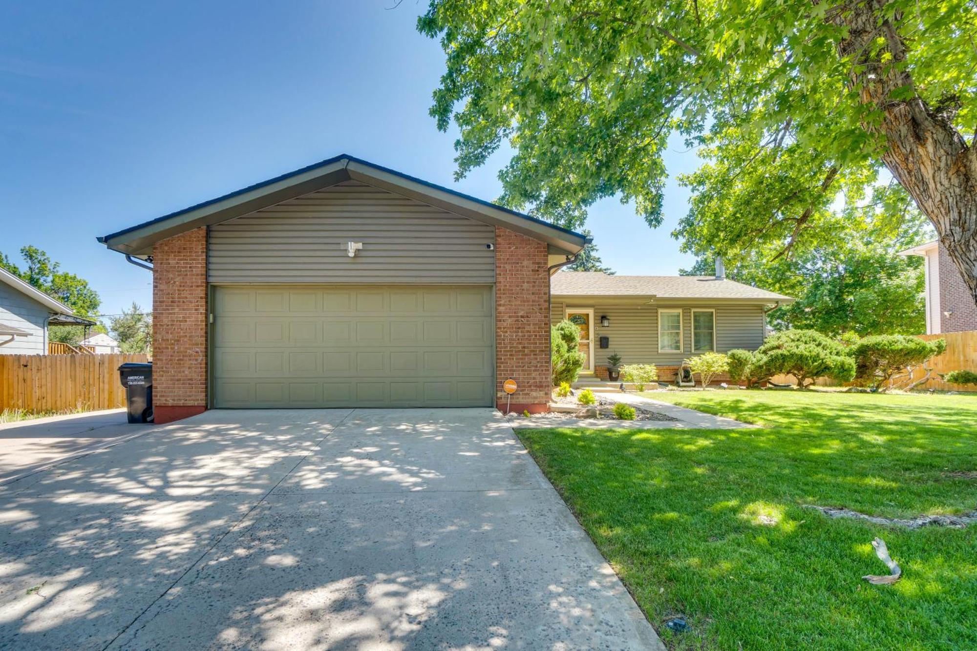 Centennial Home With Covered Patio And Fire Pit! מראה חיצוני תמונה